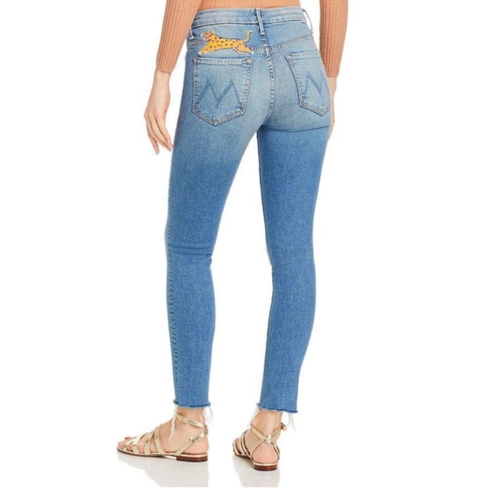 MOTHER High Waist Looker Ankle Fray Jean 24 Shoot to Thrill Wash